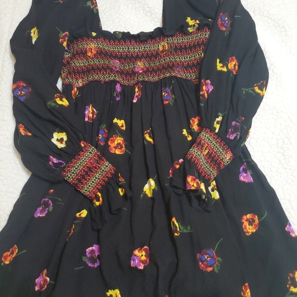 Urban outfitters Isobel smocked dress - Picture 7 of 8